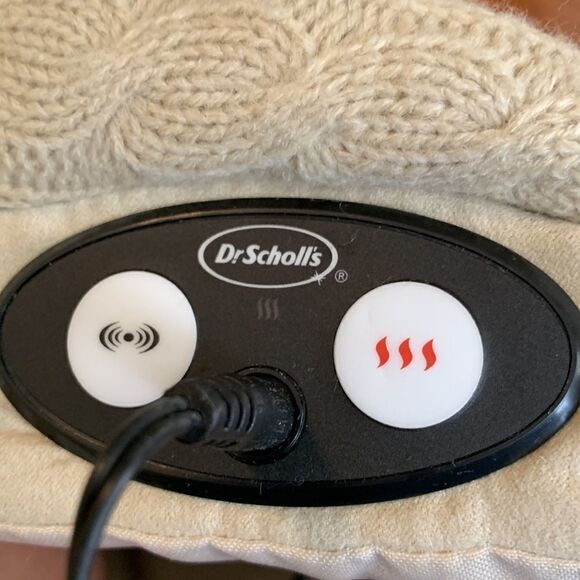 Dr. Scholl Size Large8-10 Heated Foot Massager tan sweater outer/faux fur inner - Picture 9 of 10